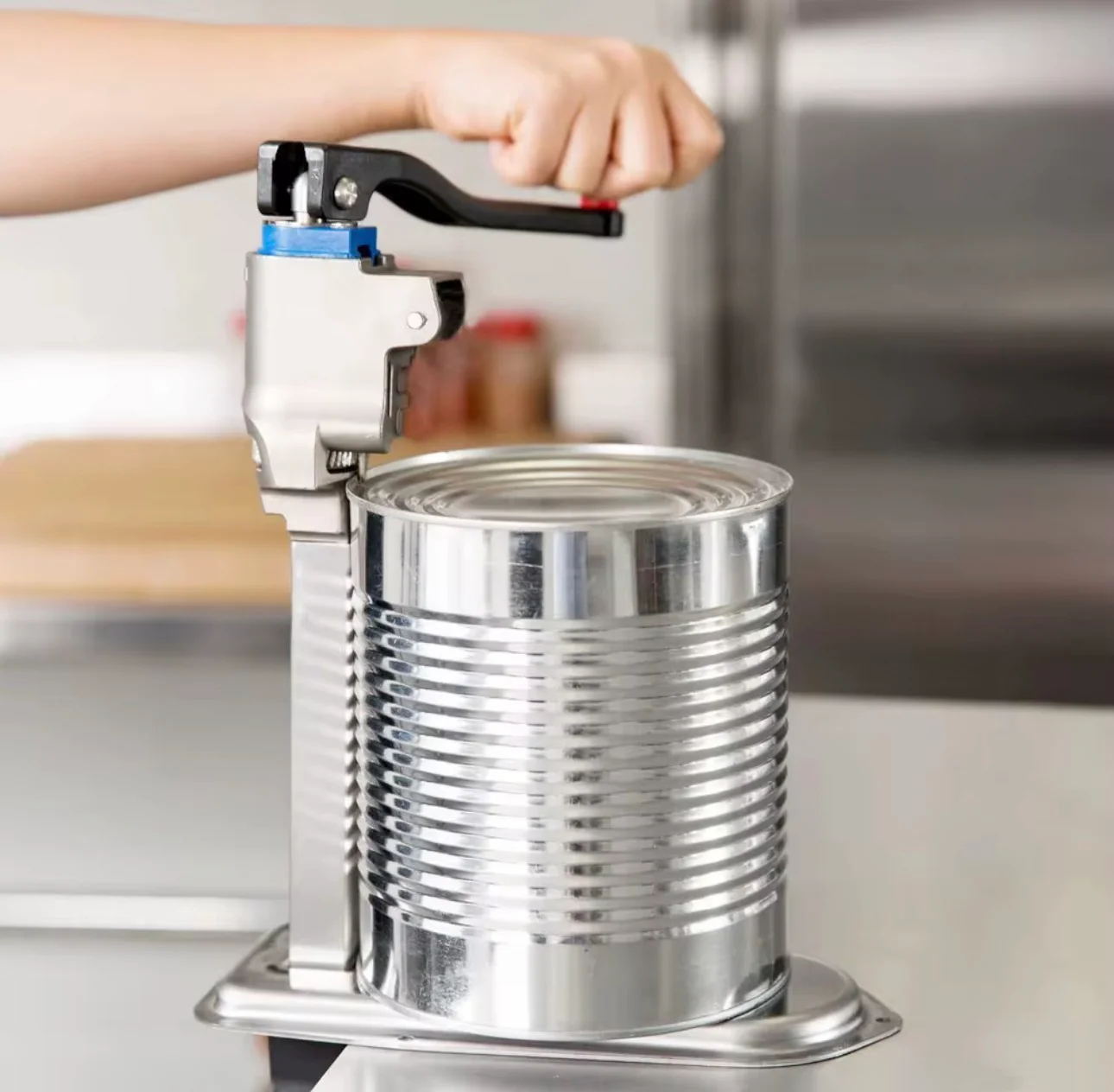 Commercial Kitchen Bench Mounted Can Opener - Image 2