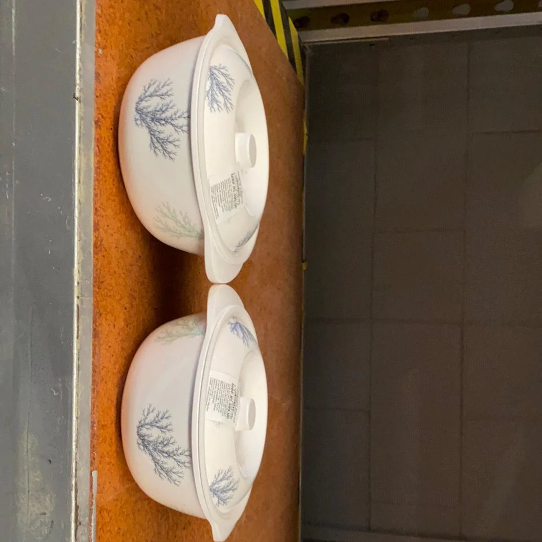 Melamine 2pc serving bowl with lid 7.5”